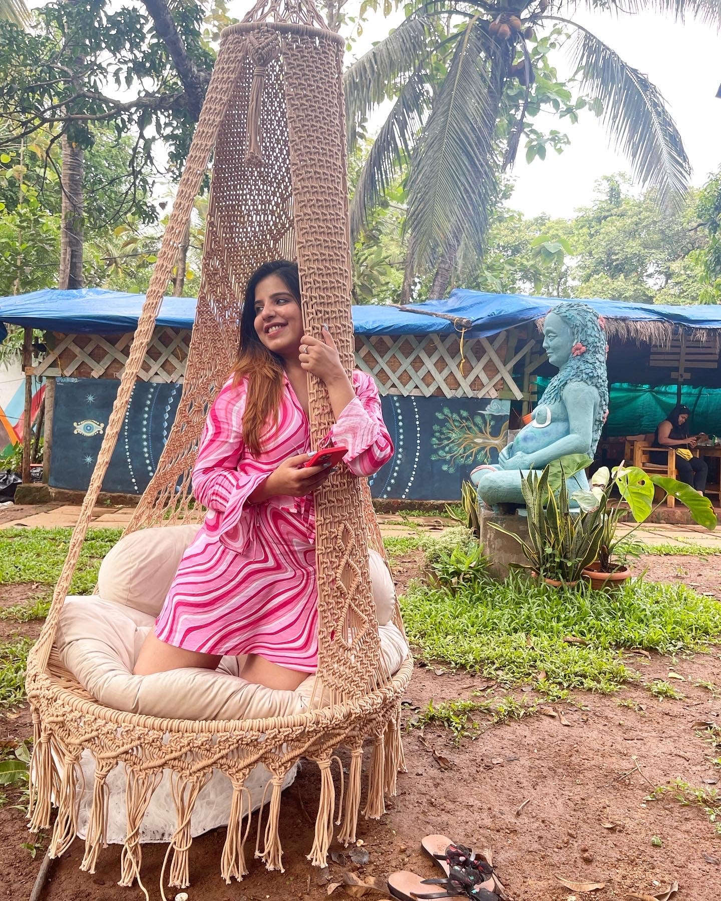 Light Peach single seater hanging chair - Swing Saga