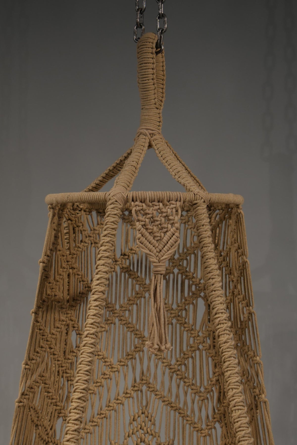 The Alba — 35-Inch Warm Sand Cotton Macramé Chair Swing
