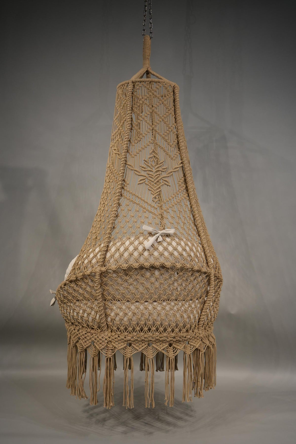 The Alba — 35-Inch Warm Sand Cotton Macramé Chair Swing