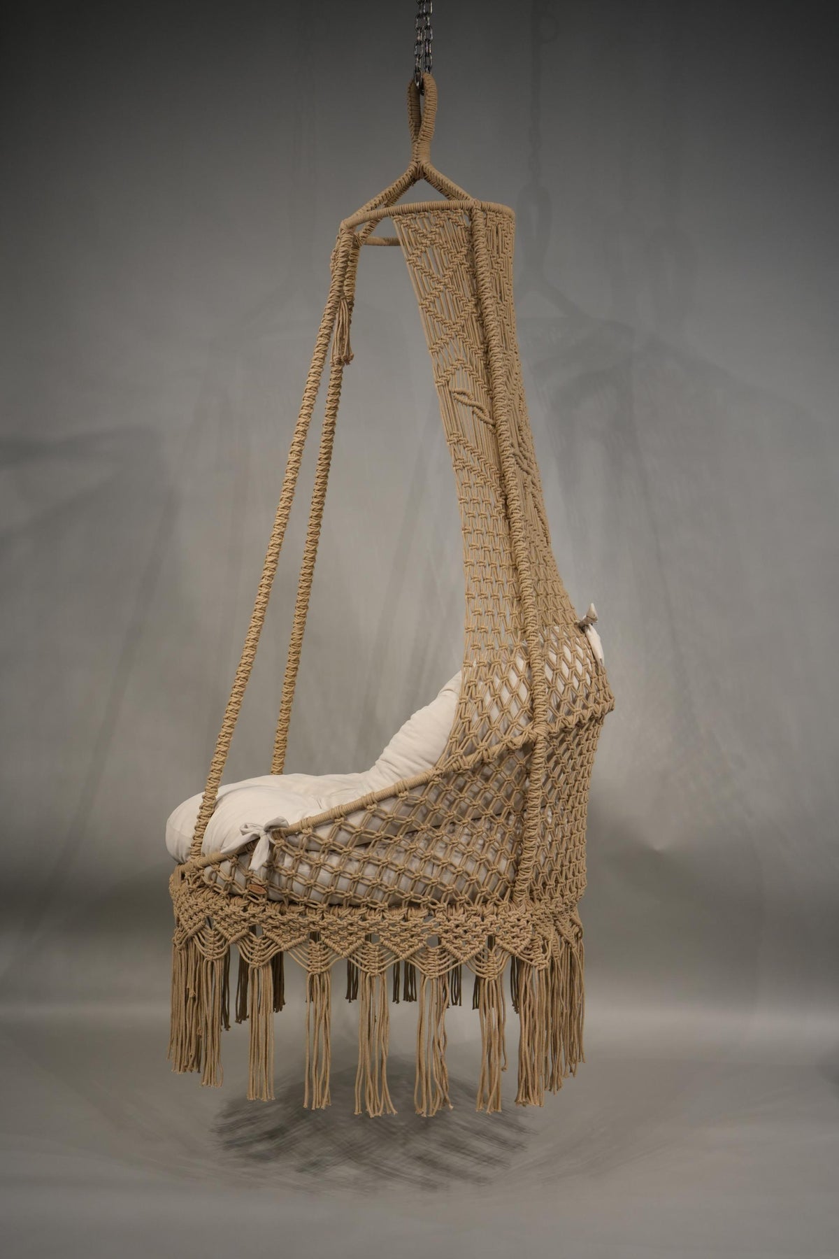 The Alba — 35-Inch Warm Sand Cotton Macramé Chair Swing