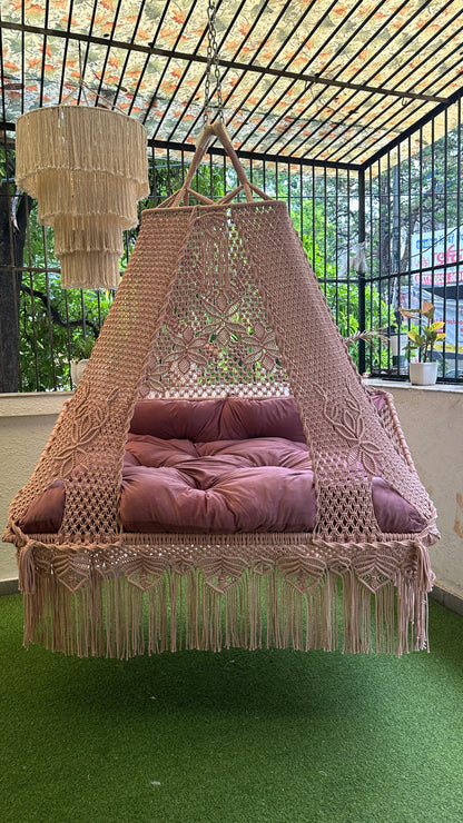 Lush Lux macrame sofa swing - Swing Saga