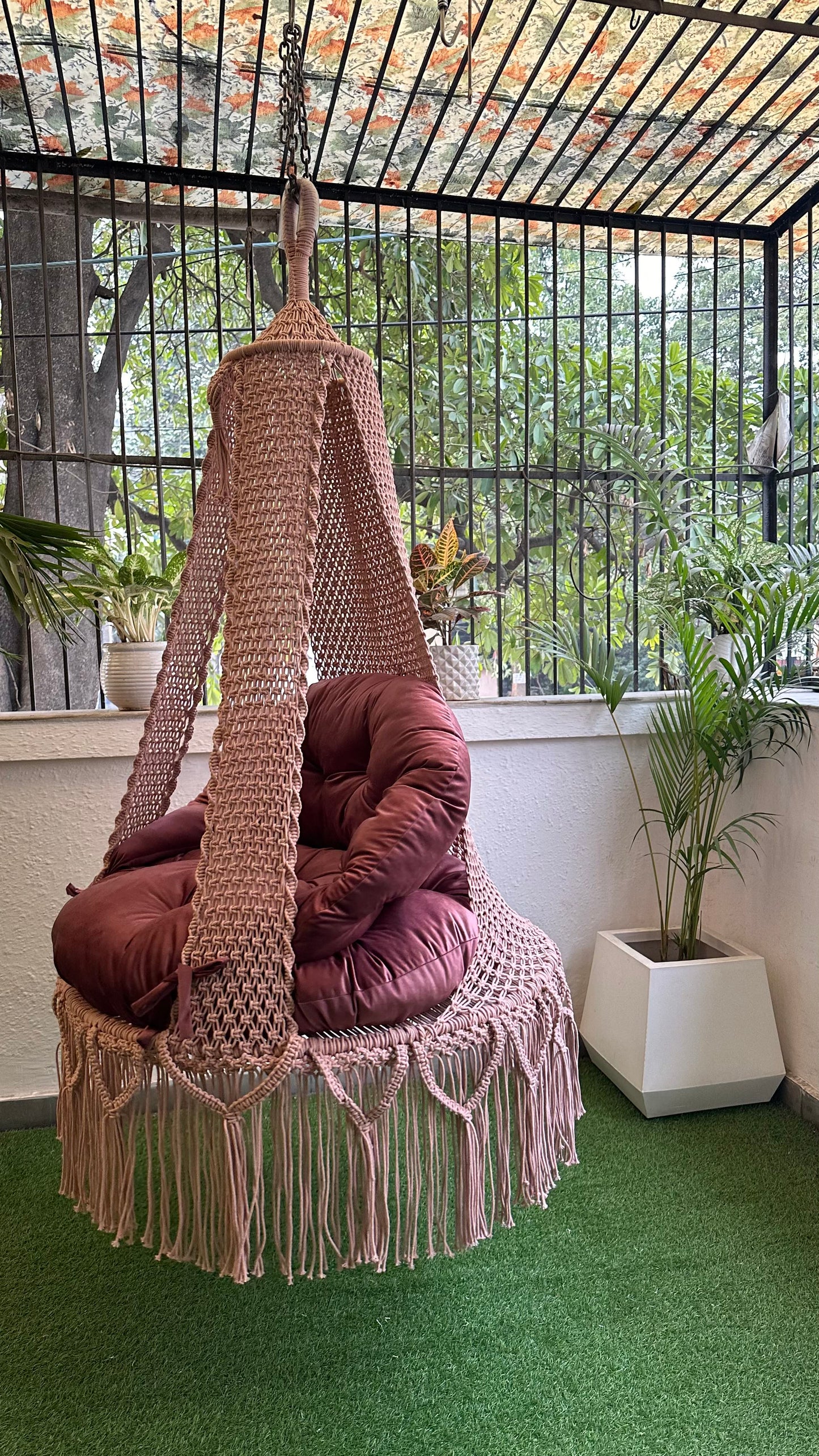 Lush Lux Pink single seater hanging chair - Swing Saga