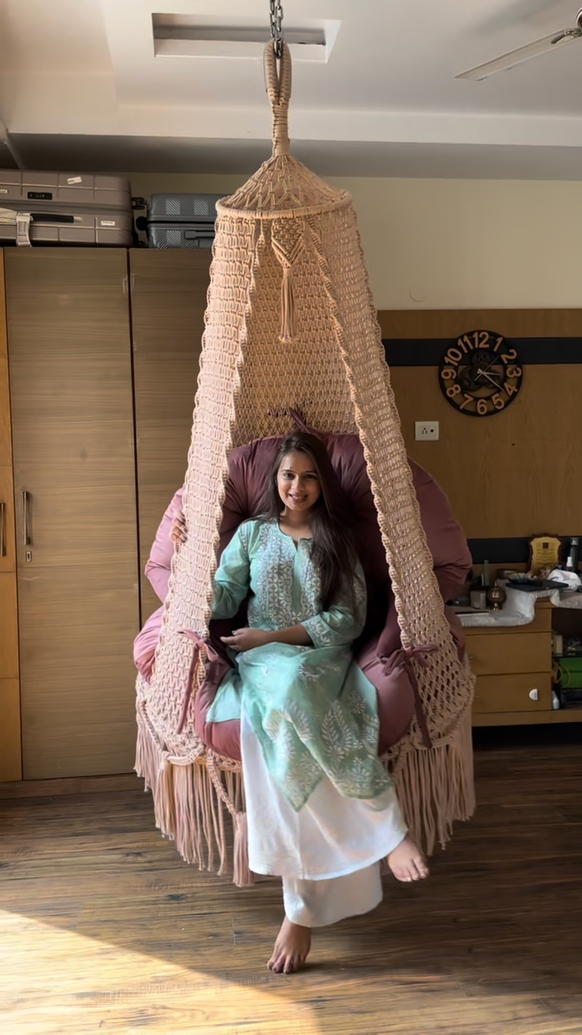 Lush Lux Pink single seater hanging chair - Swing Saga