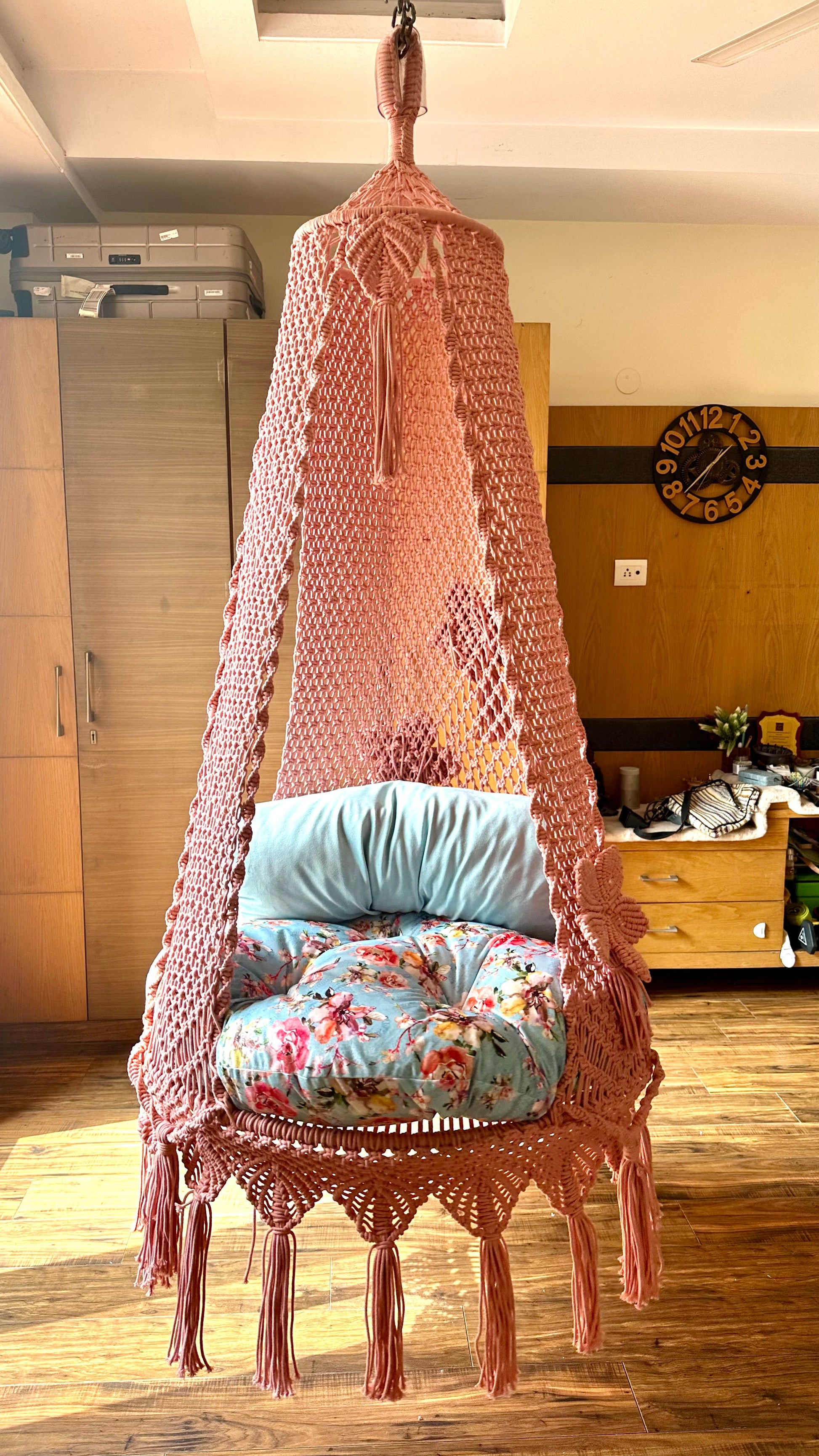 Lush Lux Pink single seater hanging chair - Swing Saga