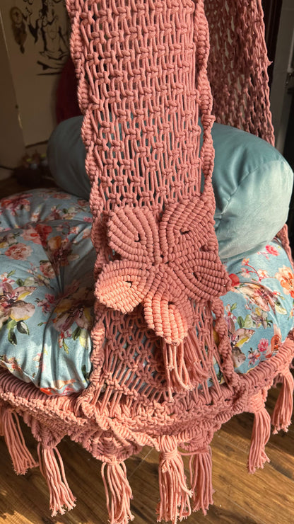 Lush Lux Pink single seater hanging chair - Swing Saga