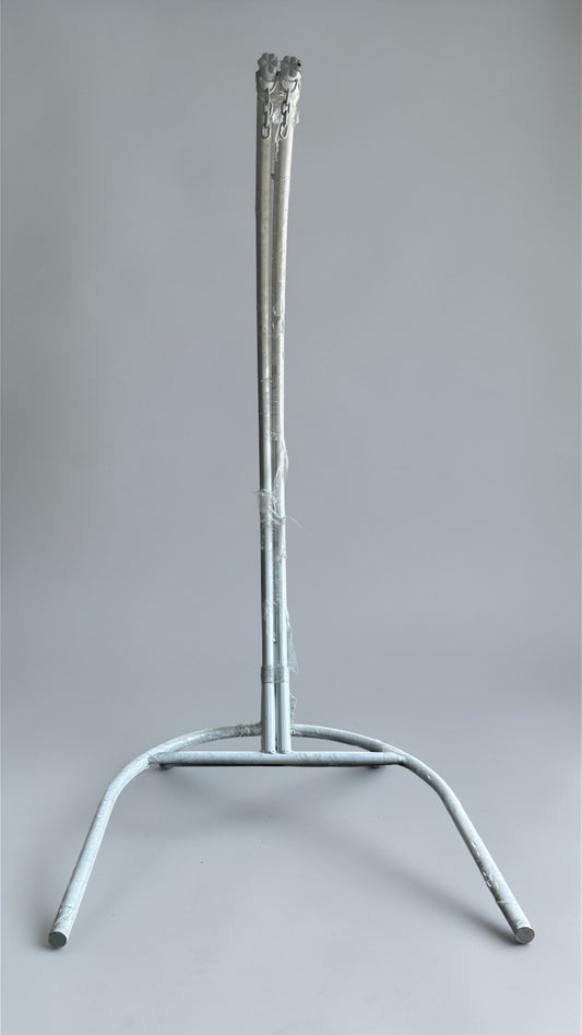 Swing Stand