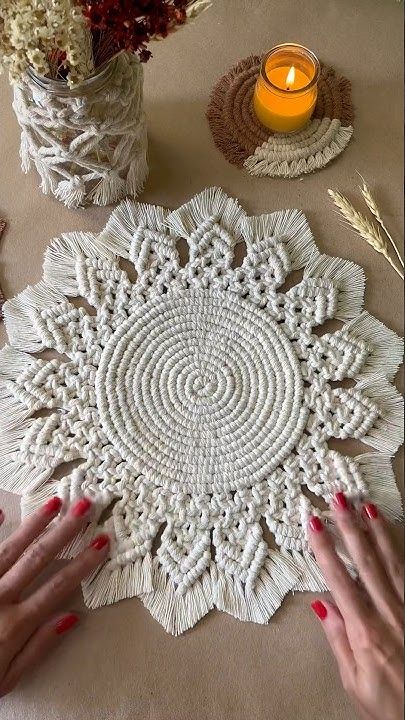 white dining table mat