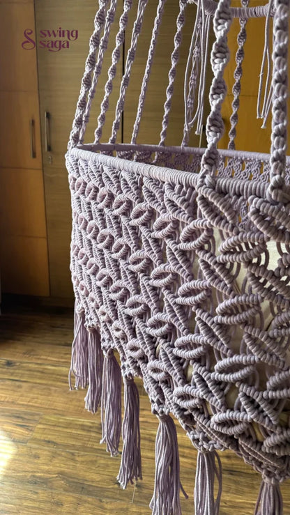 Detailed image of the baby bassinet