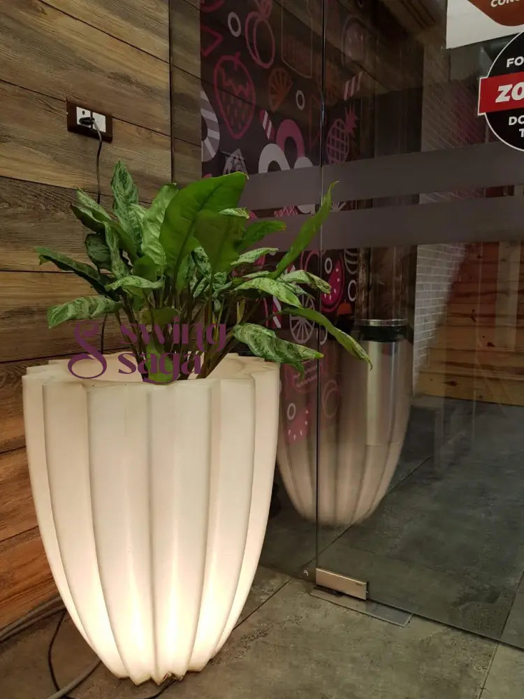 Lotus Led Planter