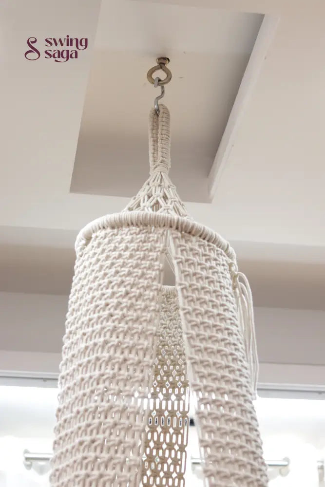 White single seater hanging chair - Swing Saga