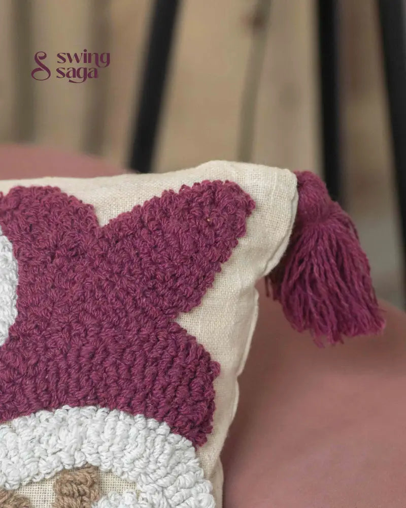 close up of a square shaped cushion edge.