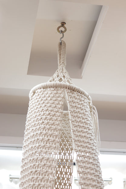 White single seater hanging chair - Swing Saga