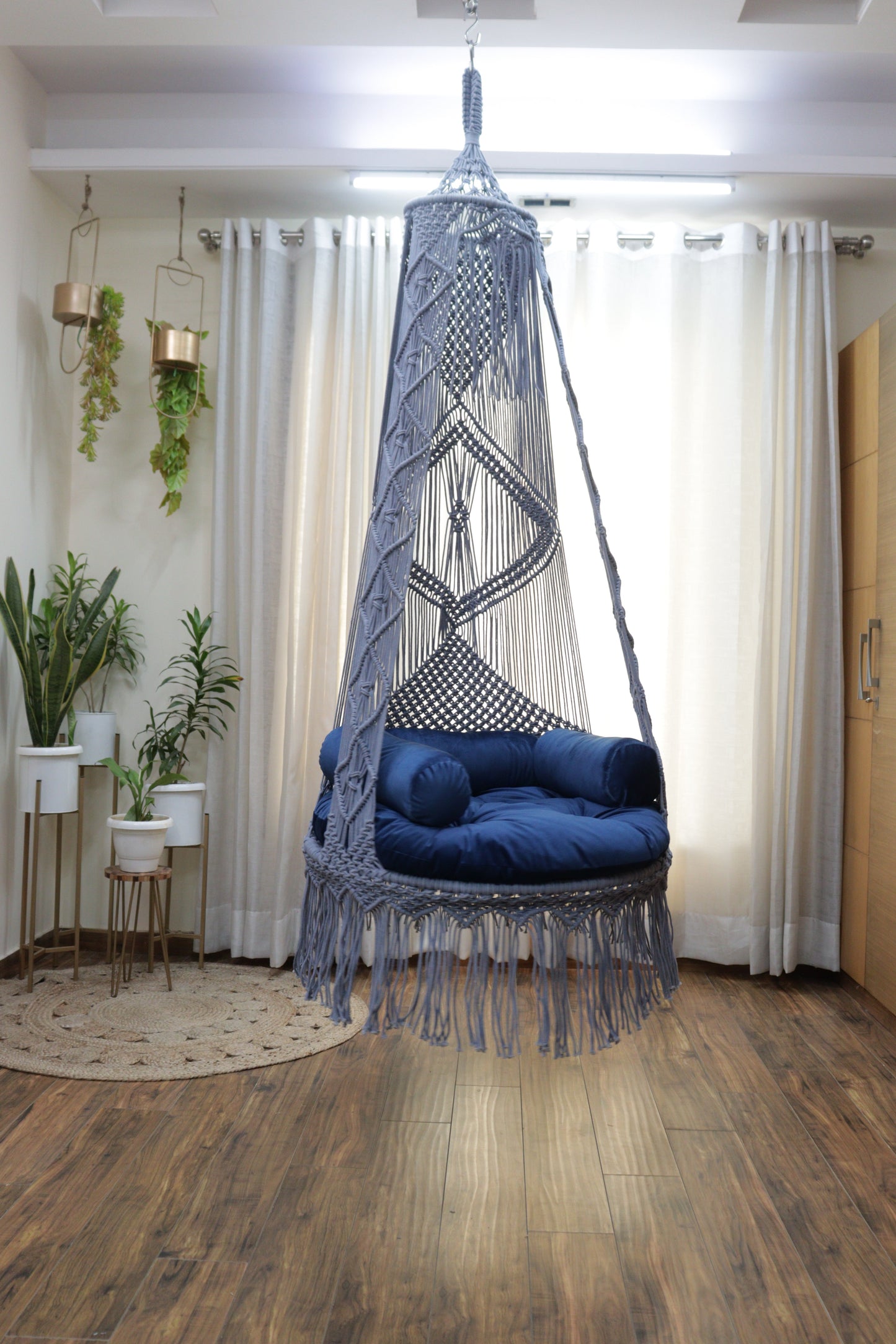 English Blue single seater hanging chair - Swing Saga