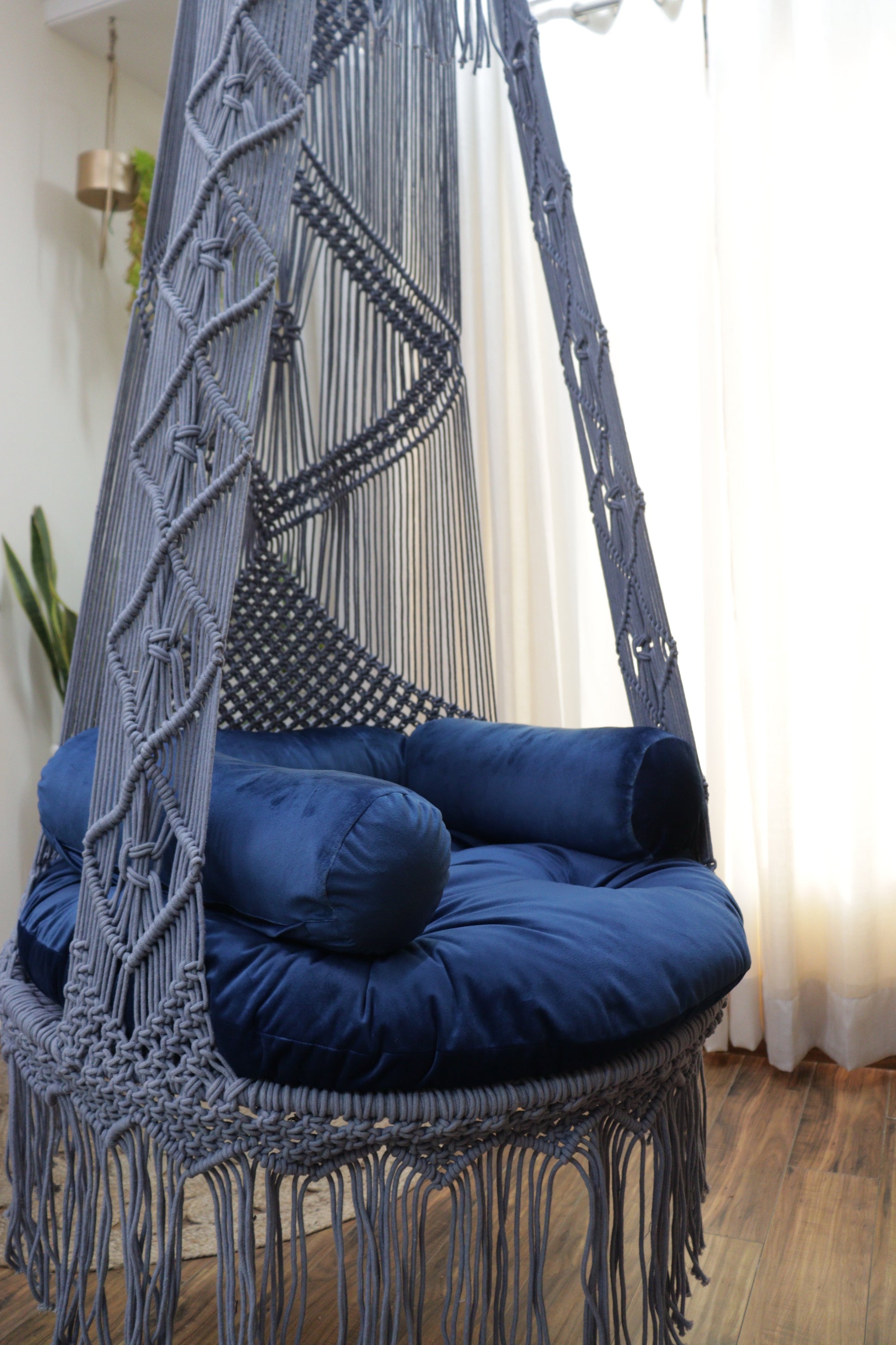 English Blue single seater hanging chair - Swing Saga